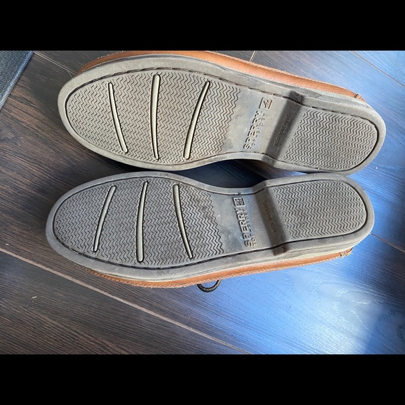 Sperry Boat Shoes - Picture 2 of 7